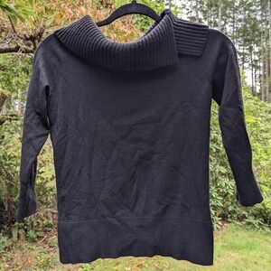 Ann Taylor Black Sweater Size S Small